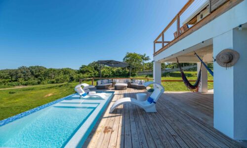4BD4BA Home with a pool in Pangea, Big Bight